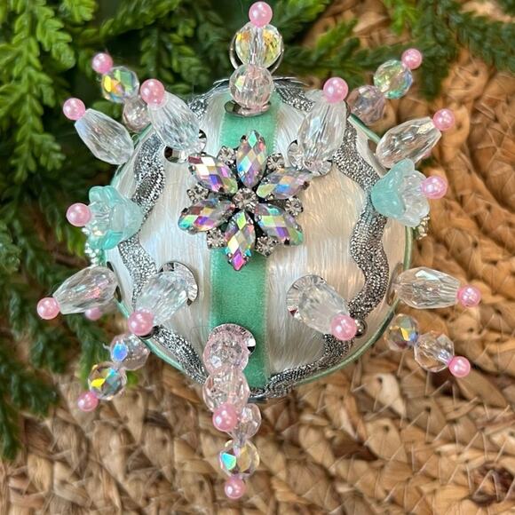 Beaded Push Pin Satin Thread Ball Christmas Ornament Mid Century Vintage Style - Picture 1 of 8